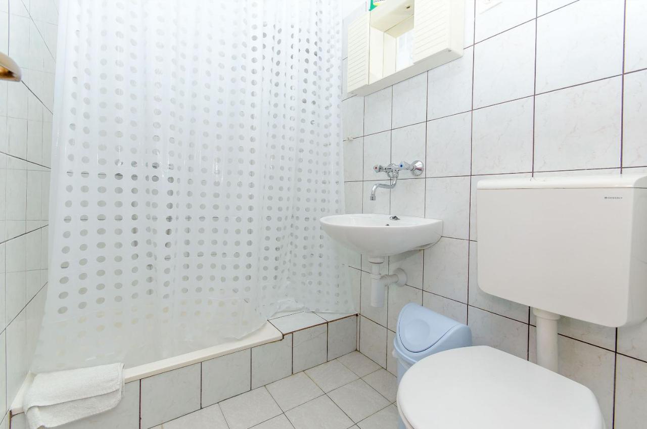 Apartments Moloco Дрвеник Экстерьер фото