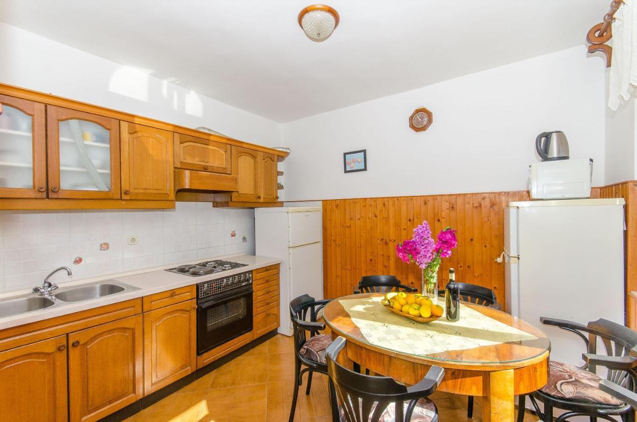 Apartments Moloco Дрвеник Экстерьер фото