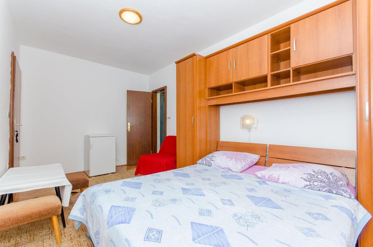 Apartments Moloco Дрвеник Экстерьер фото