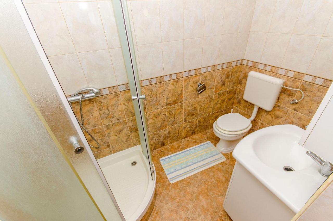 Apartments Moloco Дрвеник Экстерьер фото
